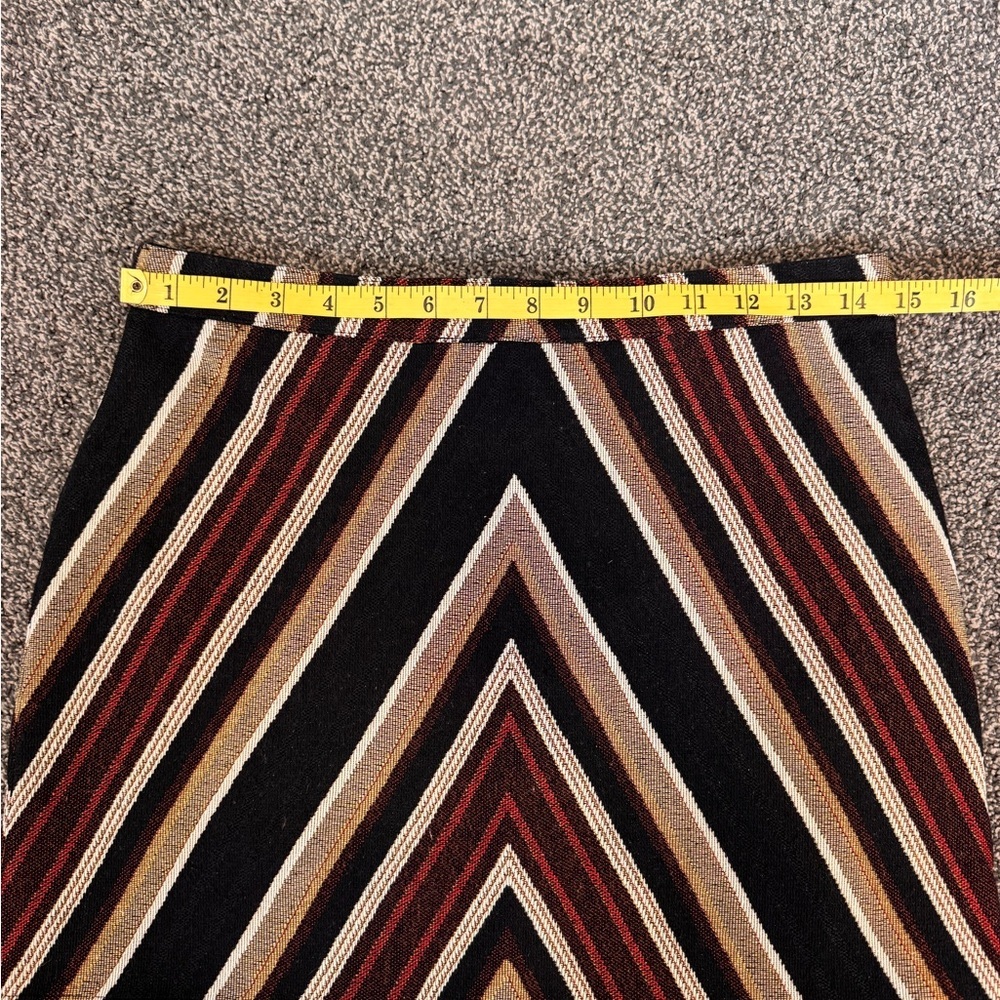 Top Shop Chevron Striped Black Red Taupe Women's Skirt Bold and Chic size 6 - Picture 10 of 11